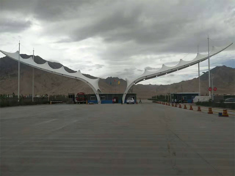 青海工業園入口膜